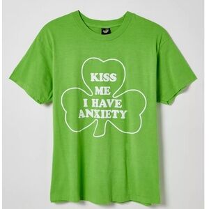 NWOT Screen Stars Urban Outfitters Exclusive Kiss Me Tee Size Small